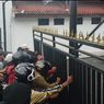 Demonstran Pingsan Akibat Gas Air Mata di Magelang, Jurnalis Kompas.com Dihalangi Meliput