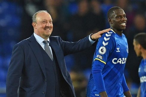 Everton Pecat Rafael Benitez yang Baru Melatih 6 Bulan