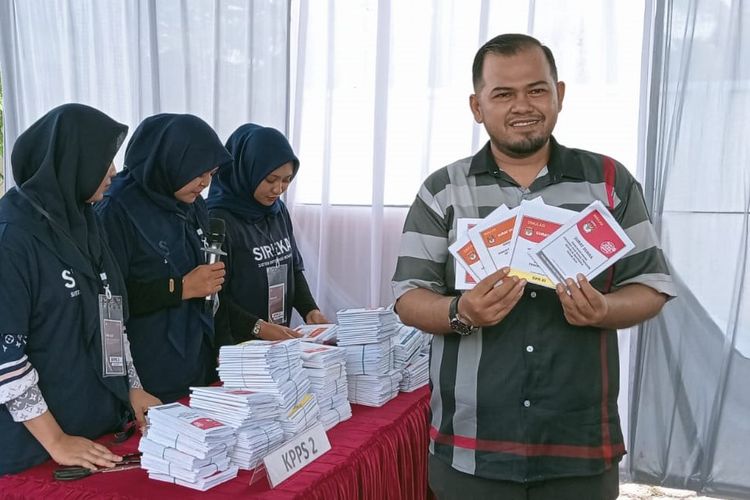 Ketua KIP Aceh Utara, Provinsi Aceh, Hidayatul Akbar, Senin (29/1/2024)