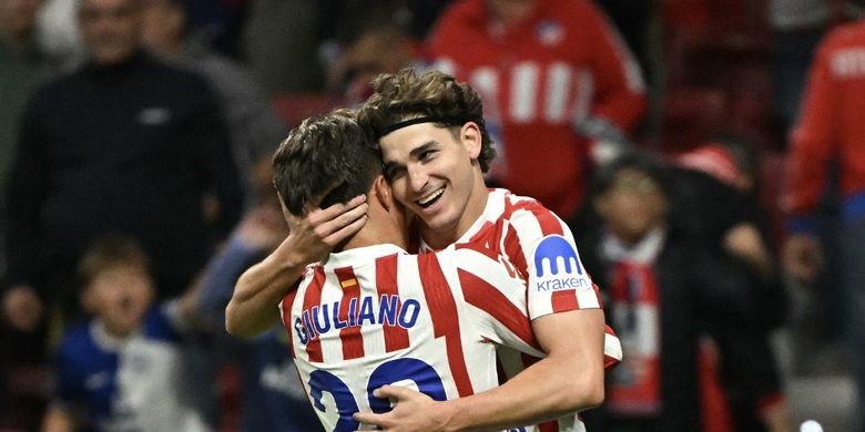 Julian Alvarez menjadi pahlawan Atletico Madrid dengan torehan hat-trick yang membawa timnya meraih kemenangan dramatis 3-2 atas Rayo Vallecano dalam lanjutan Liga Spanyol, Rabu (24/9/2025) malam waktu setempat.