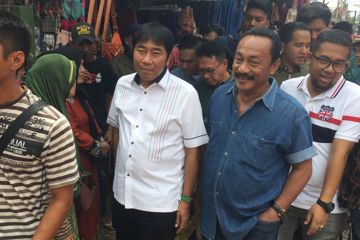 Wakil Ketua DPRD DKI Jakarta Abraham Lulung Lunggana  mendatangi kawasan Pasar Tanah Abang, Jumat (22/12/2017).