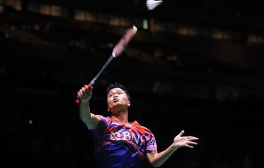 Tunggal putra Indonesia, Anthony Sinisuka Ginting, beraksi pada babak 32 besar BWF World Championship 2022. Terdekat, Anthony Sinisuka Ginting akan bertanding di Denmark Open 2022 pada 18-23 Oktober 2022. Kini, Anthony Ginting tampil dalam ajang Malaysia Open 2023. Dia melawan wakil Hong Kong, Ng Ka Long Angus, saat mengawali perjuangan pada babak pertama Malaysia Open 2023 di Axiata Arena, Kuala Lumpur, Selasa (10/1/2023).
