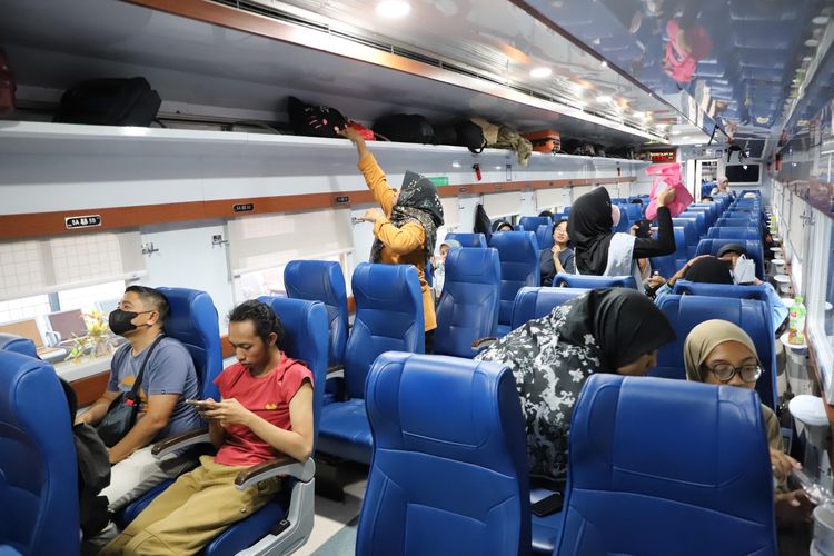 Mulai Besok KAI Jual Tiket Kereta Ekonomi Diskon 30 Persen, Simak Syaratnya