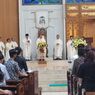 Ratusan Umat Katolik Ikuti Misa, Ini Kesan Uskup Purwokerto soal Paus Fransiskus