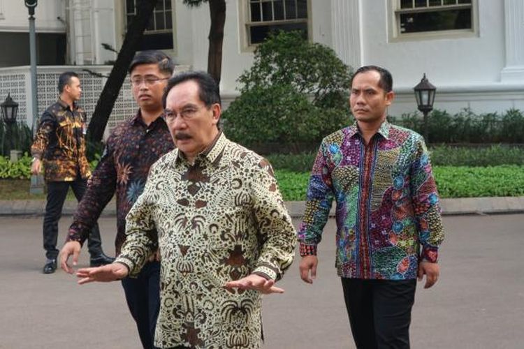 Mantan Ketua KPK Antasari Azhar usai menemui Jokowi di Istana Merdeka, Jakarta, Kamis (26/1/2017).