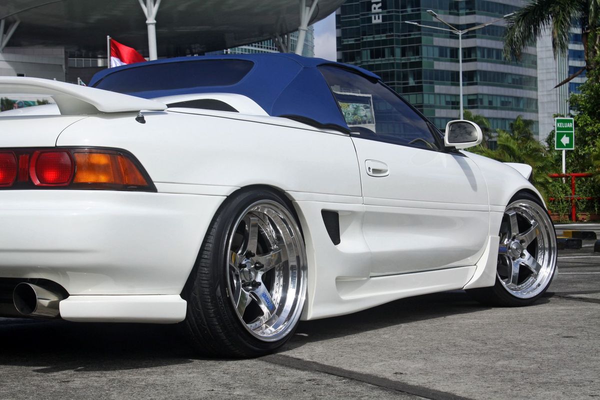 Toyota MR2