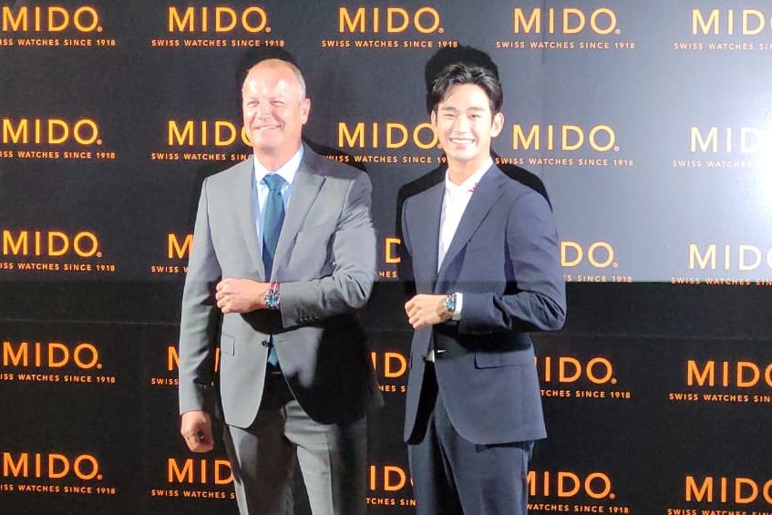 Gandeng Kim Soo Hyun, Mido Luncurkan Jam Tangan Ocean Star GMT Special Edition