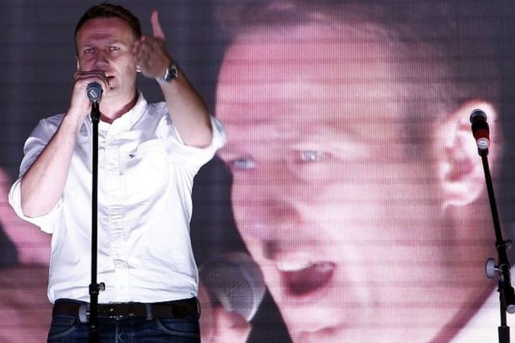 Alexei Navalny dalam sebuah acara berkampanye melawan kekuasaan Putin pada 2015.