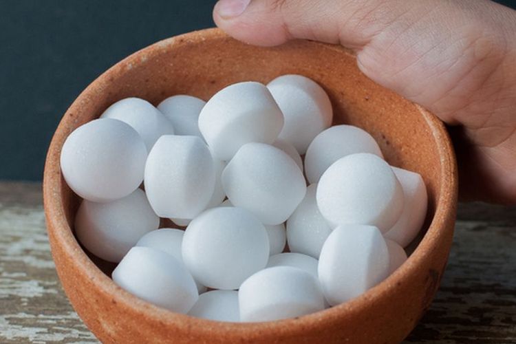 Ilustrasi kapur barus atau kamper.