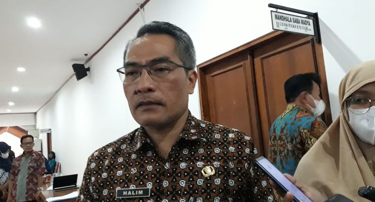Bupati Petahana Bantul Abdul Halim Ambil Formulir Pilkada PDI-P dan Golkar