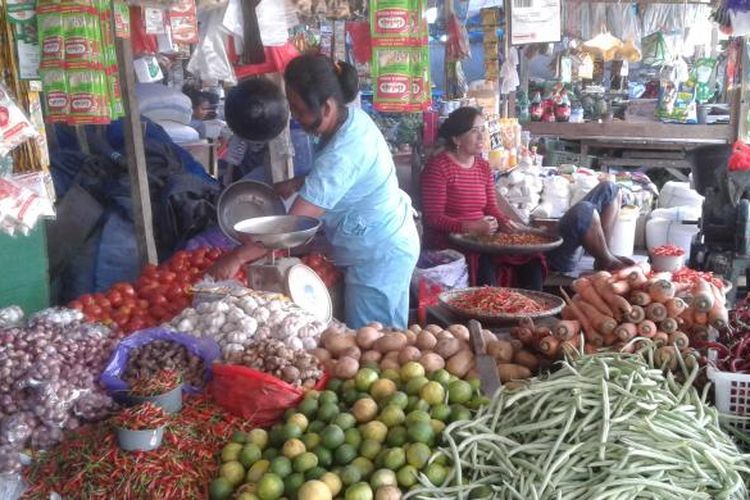 Foto Pedagang Sembako di Pasar Tradidisional Poso Pada Rabu (14/12/2016)