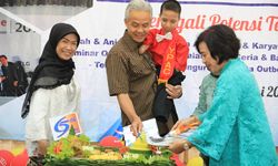 Cerita Fauzul, Penyandang Disabilitas yang Bahagia digendong Gubernur Ganjar