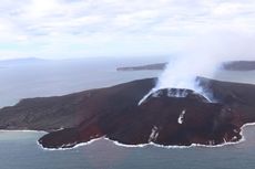 Cerita Warga Pulau Sebesi, Santai Dengar Dentuman Gunung Anak Krakatau
