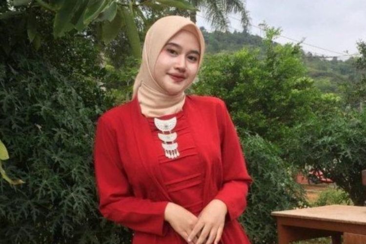 Diana Rahmawati, mahasiswi Universitas Terbuka yang mengisi waktu liburnya menjadi petugas Pantarlih. 