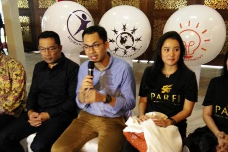 Ketua Umum PARFI 56 Marcella Zalianty saat menghadiri konferensi pers deklarasi Bandung Hantam Hoax di Pendopo Kota Bandung, Senin (20/2/2017). KOMPAS.com/DENDI RAMDHANI