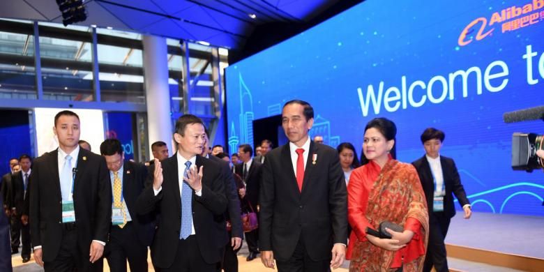 Presiden Jokowi bersama CEO Alibaba, Jack Ma di kantor Alibaba di China, Jumat (2/9/2016).