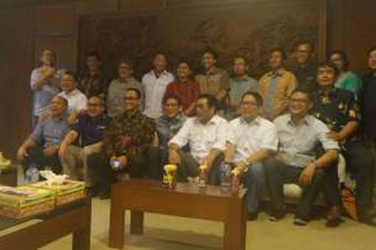 Bakal Cagub dan Cawagub DKI Anies Baswedan dan Sandiaga Uno bertemu dengan forum pemred di rumah Boy Sadikin, Rabu (28/9/2016). 