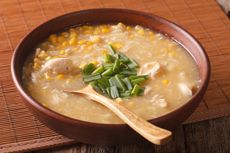 Resep Sup Jagung Daun Kemangi, Makanan Berkuah Saat Musim Hujan