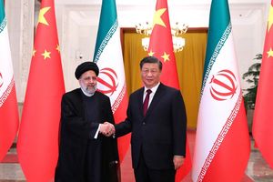 China Bujuk Iran agar Kapal Minyak Diizinkan Lewati Selat Hormuz