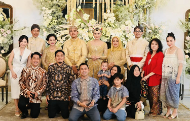 Selebritas Hadiri Tasyakuran Pernikahan Kaesang dan Erina, Ada ...