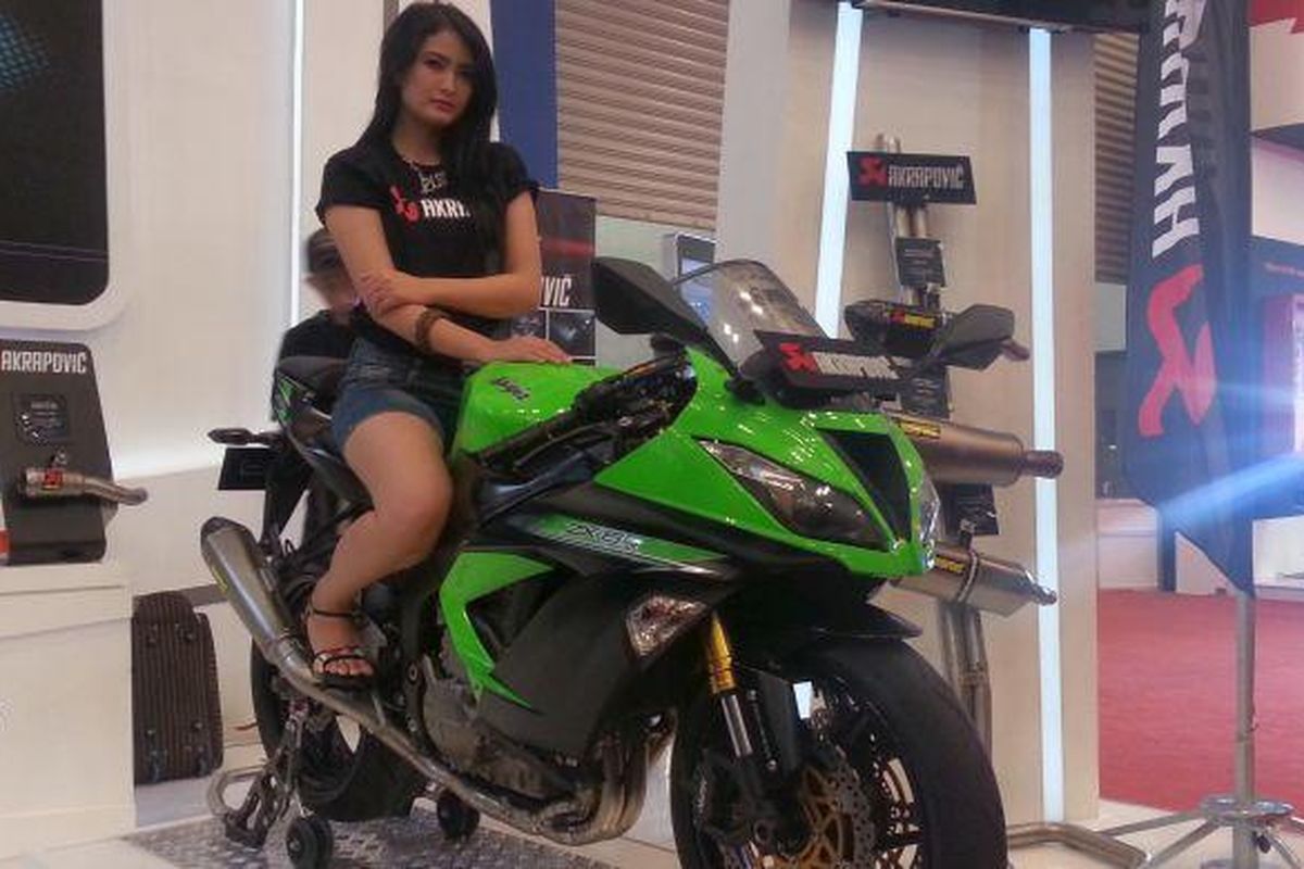 Knalpot Akrapovic buat ragam sepeda motor sport