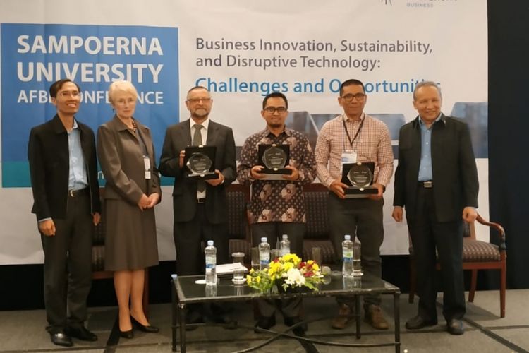 Sampoerna University (SU) dan Asian Forum on Business Education (AFBE) menggelar SU-AFBE Conference 2018 bertajuk ?Business Innovation, Sustainability, and Disruption Technology: Challenges and Opportunities?, di Jakarta (6-7/12/2018).