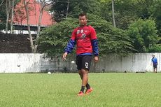 Pihak Arema FC Ungkap Alasan Hamka Hamzah Belum Tanda Tangan Kontrak