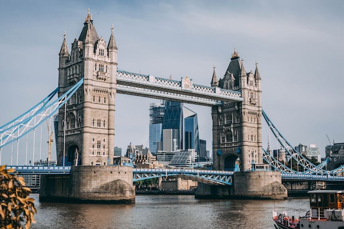 Tower Bridge, London, Inggris