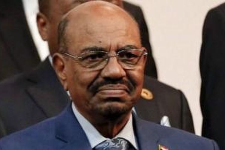 Mahkamah Kejahatan Internasional mendakwa Presiden Omar al-Bashir dengan kejahatan perang.