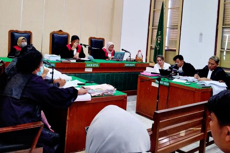 Sidang perkara korupsi Rp 39,5 miliar di BTN Medan dengan terdakwa Elviera digelar di Pengadilan Tipikor pada PN Medan, Senin (11/7/2022).