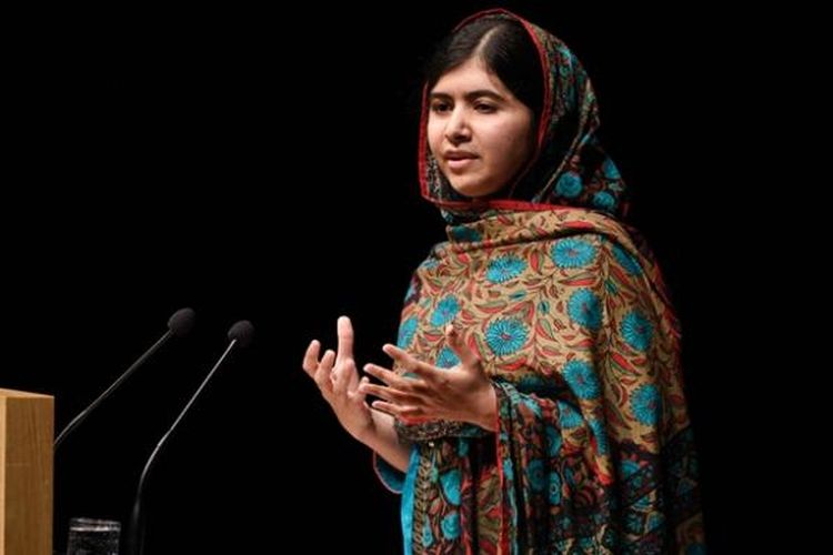 Malala Yousafzai (17) tengah berbicara dalam sebuah acara di Birmingham, Inggris.