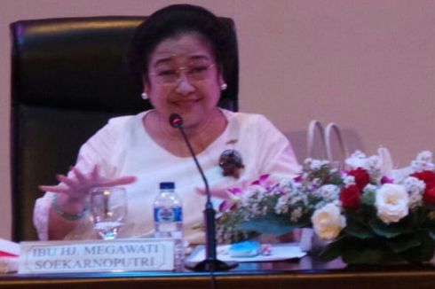 Pramono Anung Bantah Megawati Gunakan Sisa Kuota Haji 2012