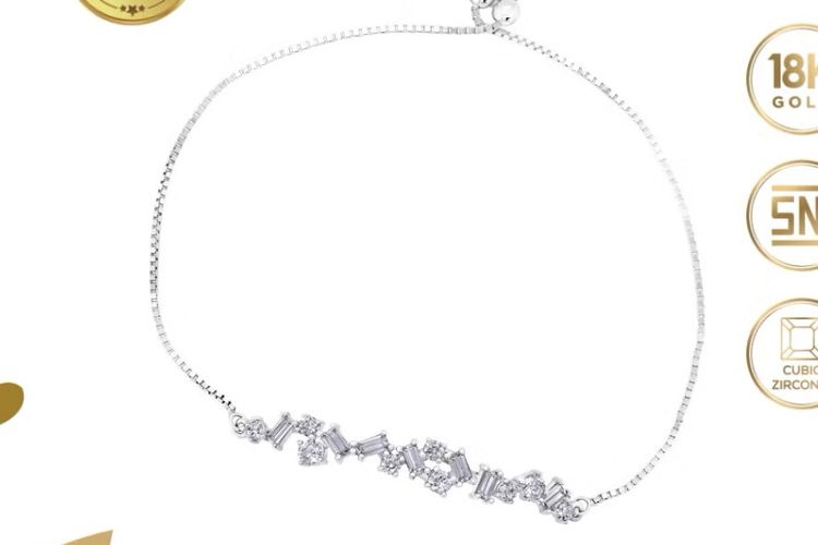 Baguette Bracelet koleksi She Deserve The World dari The Palace.