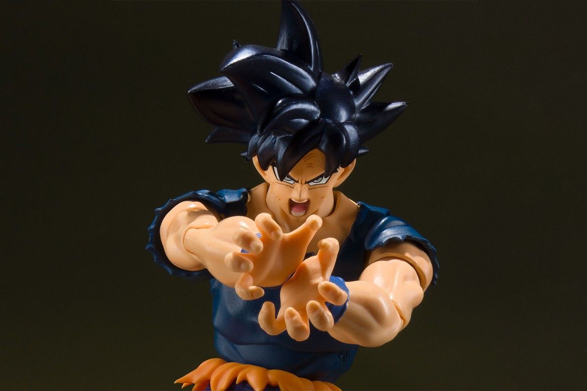 Dragon Ball Goku Figurine
