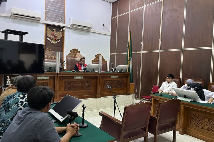 Hakim Tunggal Abu Hanifa menolak gugatan praperadilan Masyarakat Anti Korupsi Indonesia (MAKI) melawan Komisi Pemberantasan Korupsi (KPK) terkait kasus Harun Masiku dalam putusan yang dibacakan di PN Jakarta Selatan, Rabu (21/2/2024).
