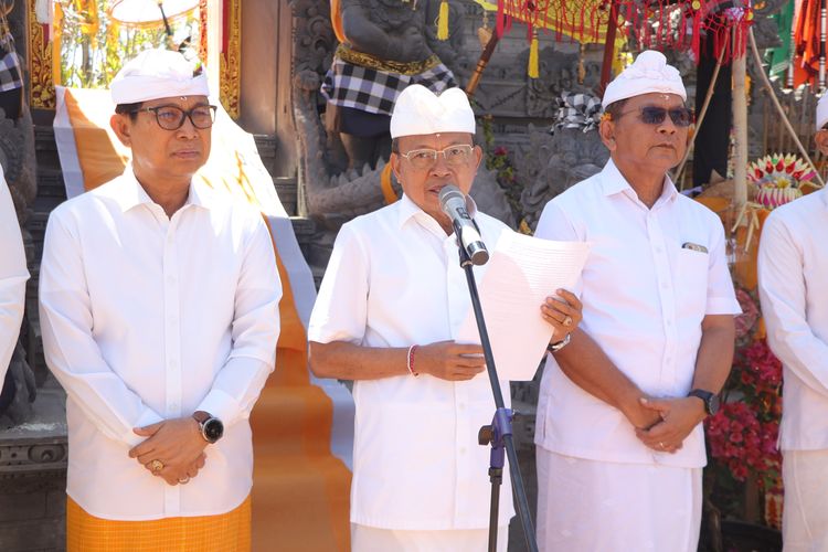Koster Ultimatum Semua Usaha Wajib Pakai Aksara Bali Paling Lambat April 2027