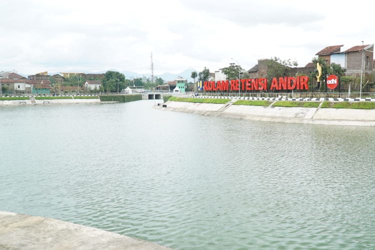 Kolam Retensi Andir di Kabupaten Bandung, Jawa Barat.