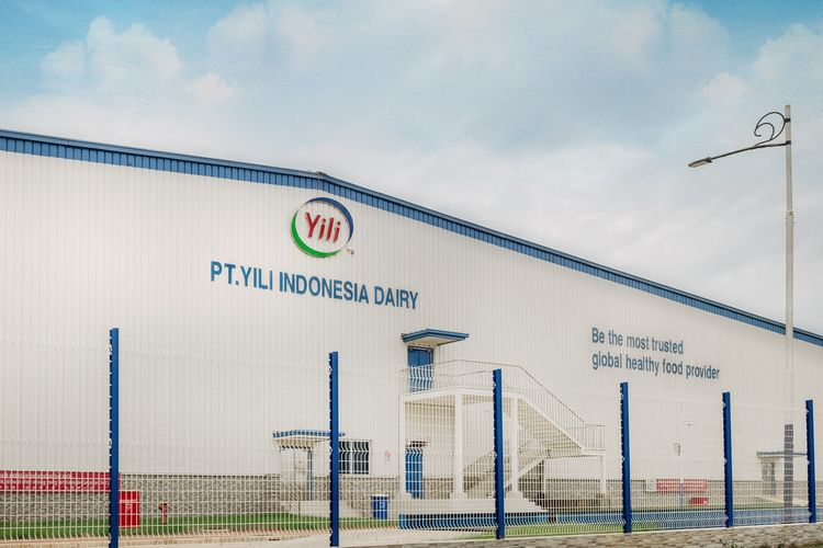 Pabrik es krim milik PT Yili Indonesia Dairy