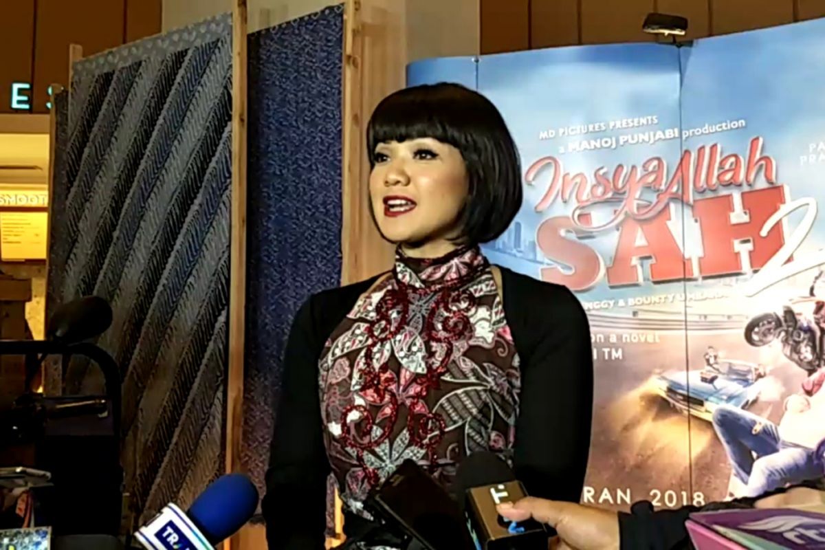 Nirina Zubir di selaa gala premier film Insya Allah Sah 2 di XXI Epicentrum Walk, Jakarta Selatan, Rabu (6/6/2018) malam.