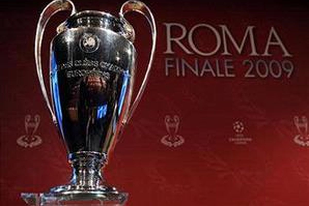 Trofi Liga Champions yang akan diperebutkan pada final yang digelar di Roma. Siapa peraihnya?