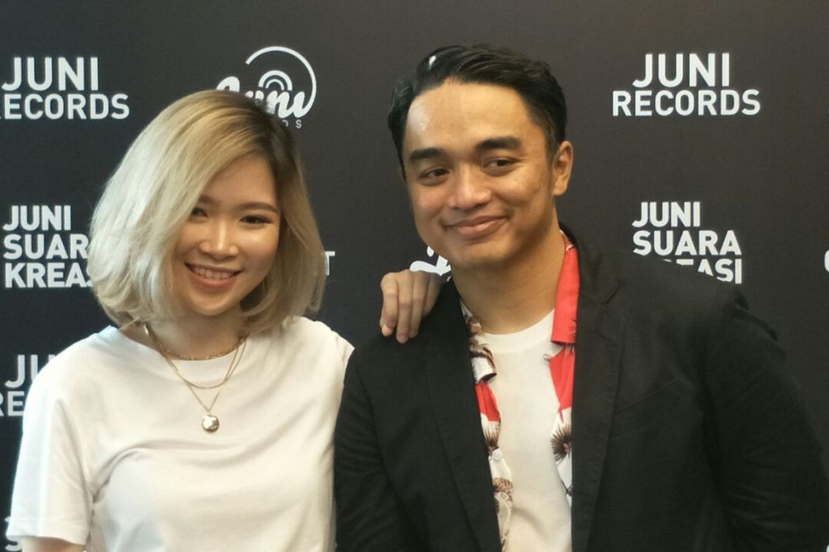 Monica Karina dan Dipha Barus saat jumpa pers peluncuran single Money Honey di Juni Suara Kreasi, Kemang, Jakarta Selatan, Rabu (4/4/2018).