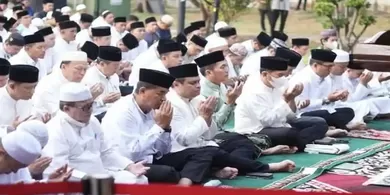 Pemkot Palembang Gelar Sholat Istisqa di Tengah Kabut Asap dan Ancaman Karhutla