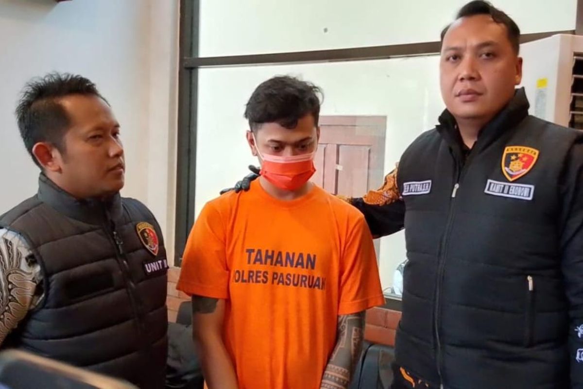 FW, seorang mahasiswa sekaligus promotor selebgram diamankan di Polres Pasuruan setelah kedapatan mencuri uang milik selebgram yang mempekerjakannya, Jum'at (07/02/2025) 