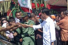 Tak Indahkan Paspampres, Presiden Jokowi Hampiri Warga di Pinggir Jalan