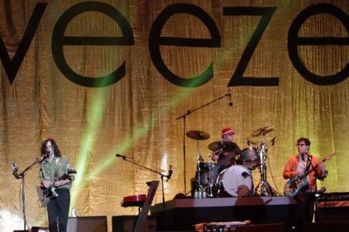 Lirik dan Chord Lagu Memories - Weezer