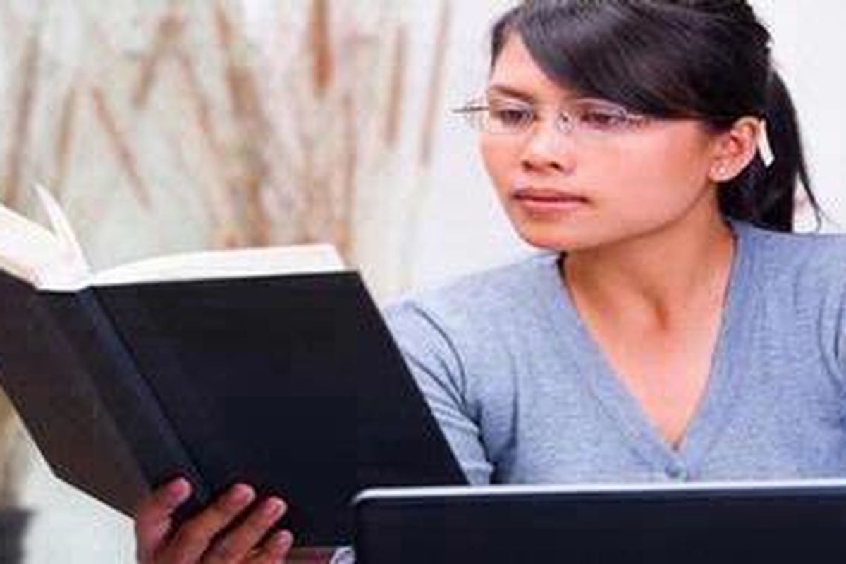 Ilustrasi: Universitas-universitas di dunia umumnya mensyaratkan skor TOEFL iBT 79-80 atau sama dengan skor 550 paper based TOEFL. Adapun untuk program S-2 dan S-3 skor dibutuhkan 100-115 atau setara 600-650 skor paper based TOEFL.