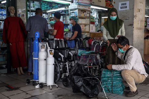 Sudah 11 Hari, Stok Tabung Oksigen di Pasar Pramuka Masih Kosong