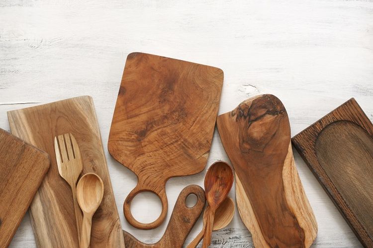 Ilustrasi peralatan makan, ilustrasi peralatan dapur, ilustrasi peralatan makan berbahan kayu.