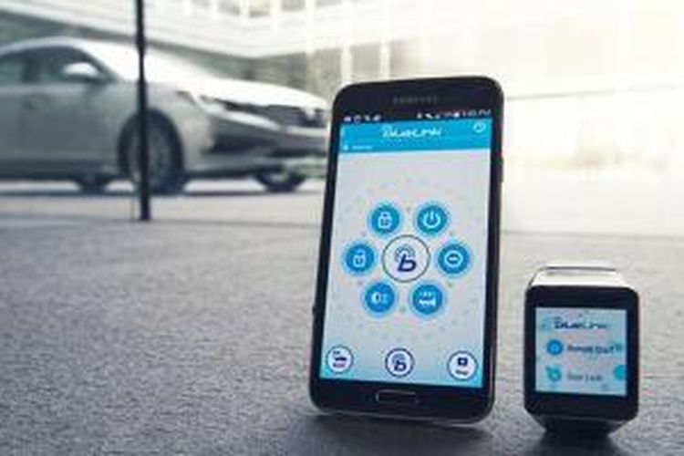 Aplikasi Blue Link di smartwatch bisa membuat pengguna mengontrol mobil melalui pergelangan tangan