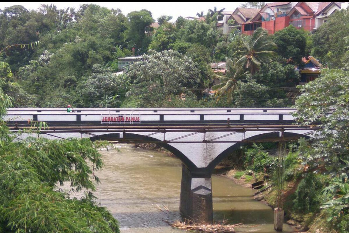 Kondisi Jembatan Panus di Jalan Tole Iskandar, Depok, Rabu (21/3/2018).